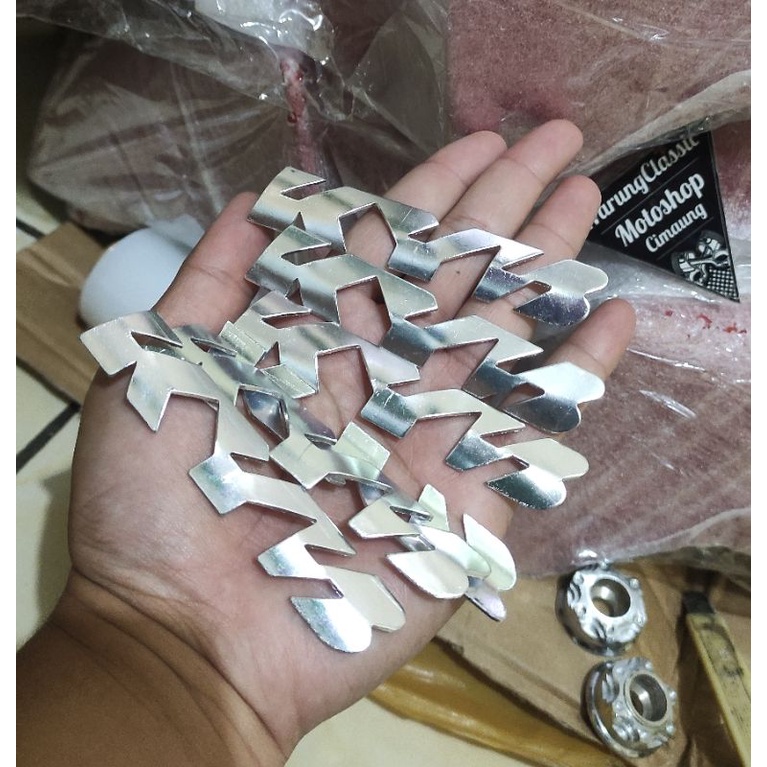 EMBLEM SHOCK DEPAN KYB LOGO SHOCK DEPAN KYB