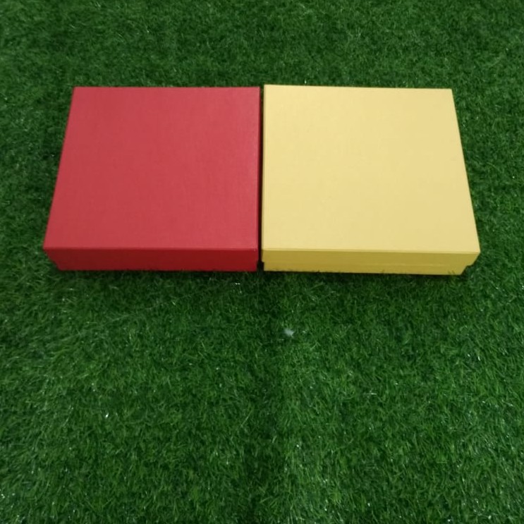 Box Bunga Persegi 22cm x 22cm x 5cm