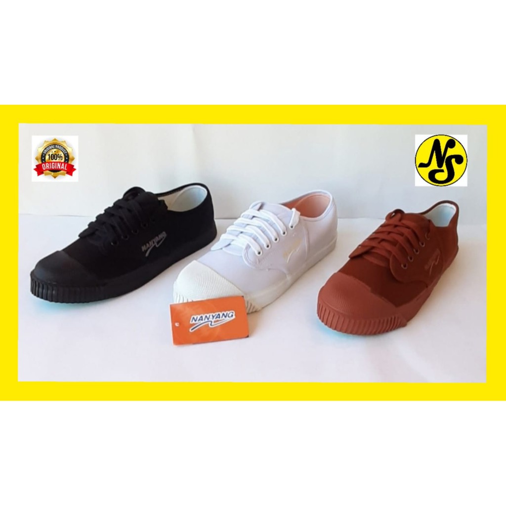 Sepatu Takraw NANYANG