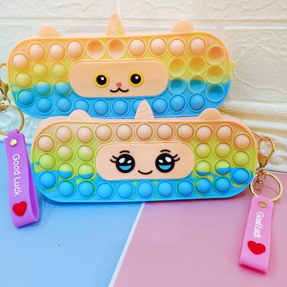 

⚡️Terbaru dan terlaris⚡️ Kotak Pensil Pop It Fashion (Depan Belakang Bisa Pop It) grosir