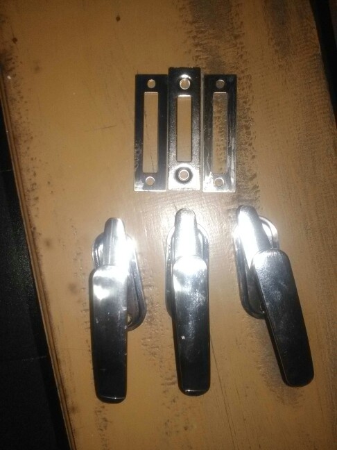 Rambuncis / Kunci Jendela Stainless