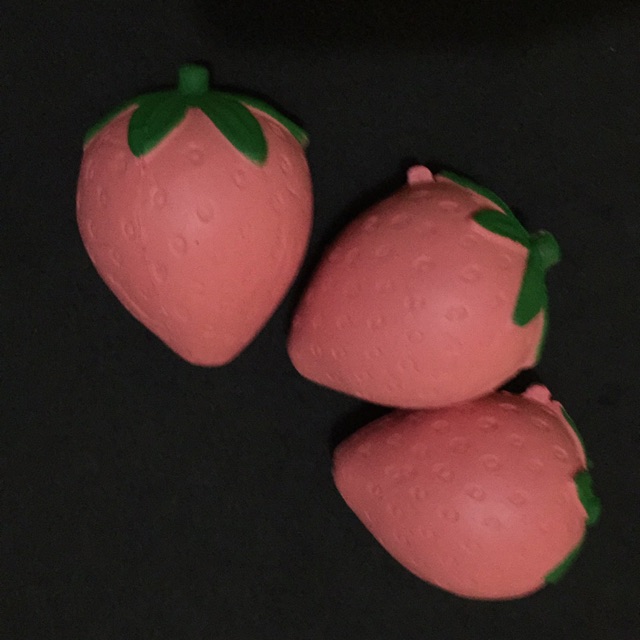 squishy strawberry pink mirip IBLOOM