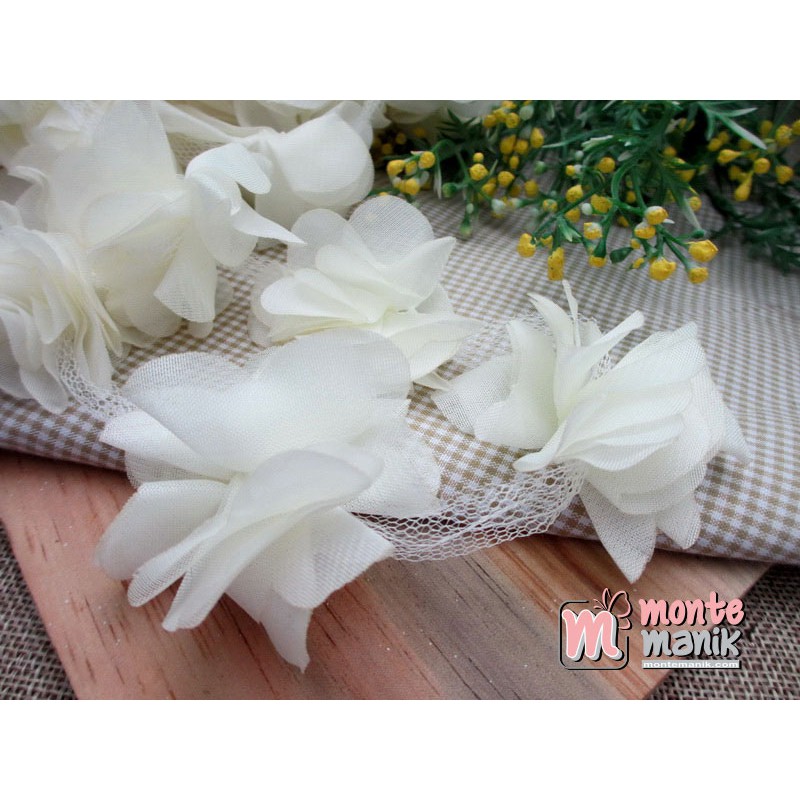 Aplikasi Bunga Frill Broken White (APB-039)