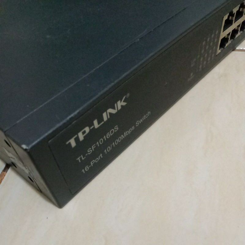 SWITCHUB TP LINK 16 PORT
