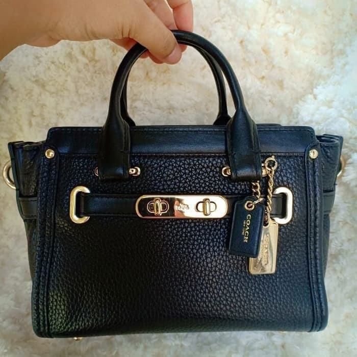 HARGA MURAH   Coach Swagger 21 In Pebbled Leather Black