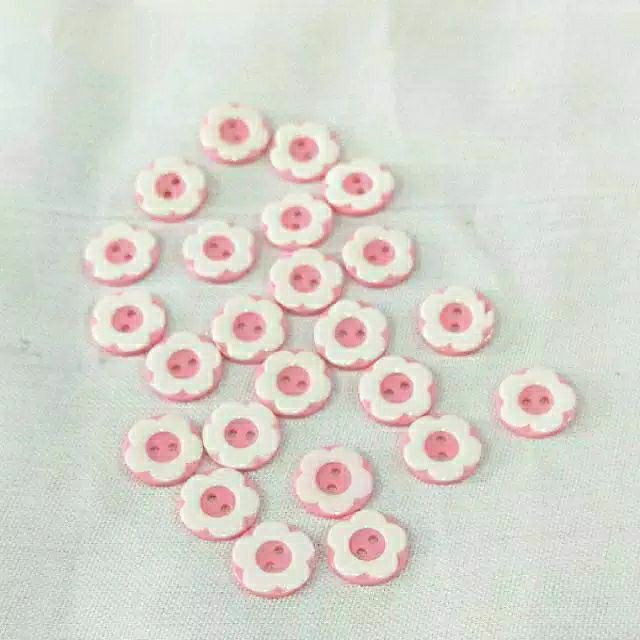 kancing sakura /kancing bunga sakura diameter 13mm isi 144 pcs