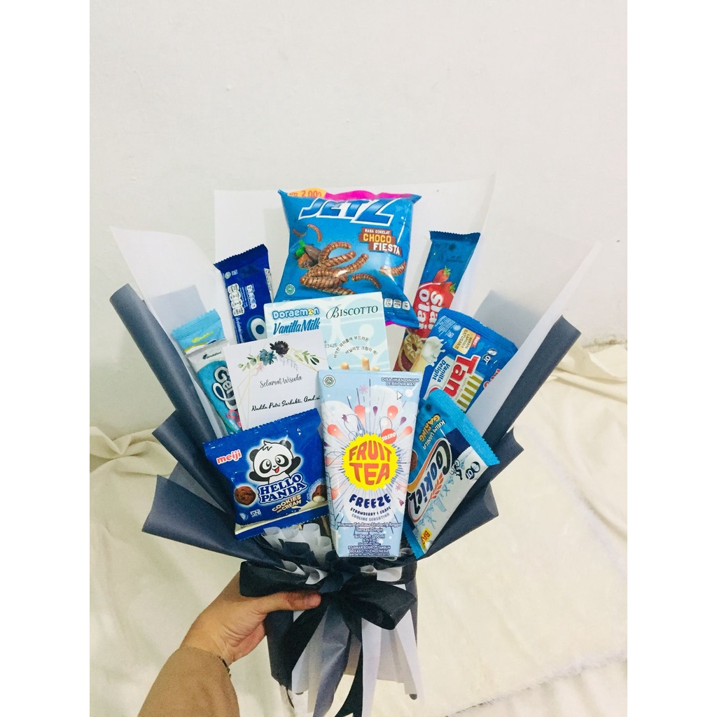 

Bucket Snack warna biru/Snack bouquet/kado ultah/kado wisuda