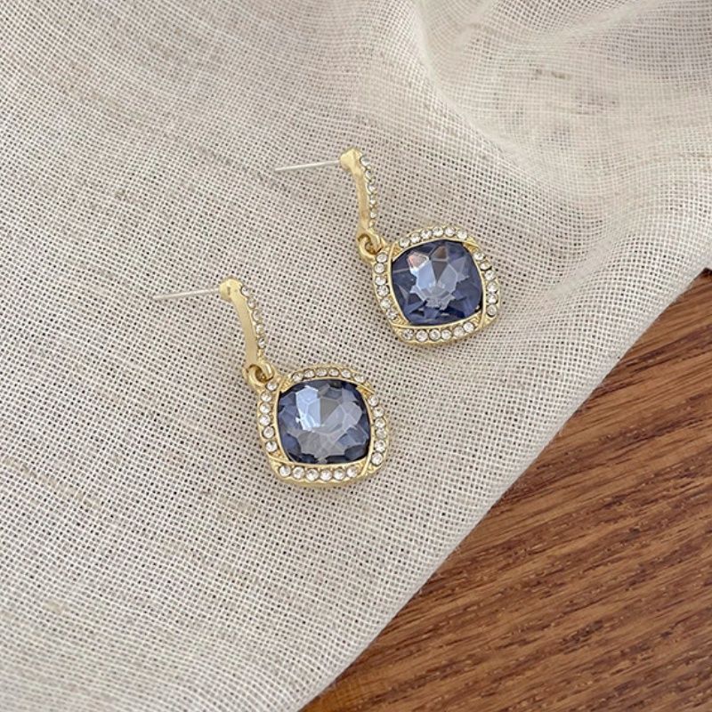 Anting Tusuk Model Pita Warna Biru Untuk Wanita