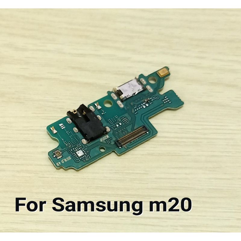 PAPAN BOARD KONEKTOR CHARGE + MIC + HF SAMSUNG M20 / M205
