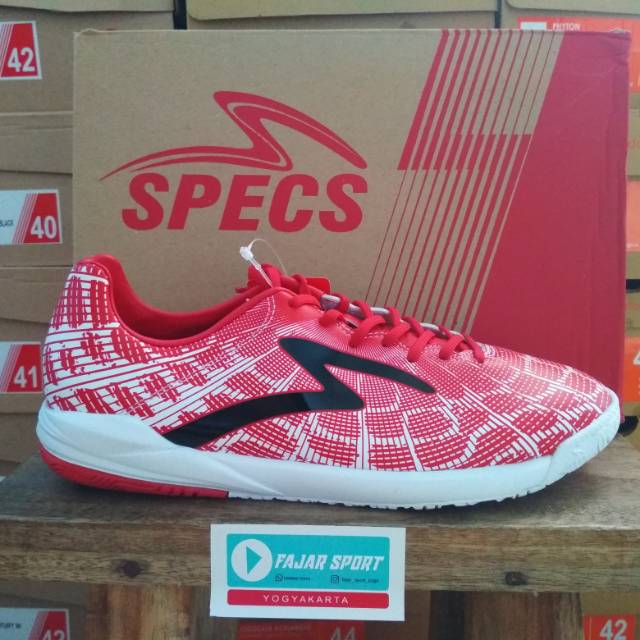 Specs accelerator fury in red / white