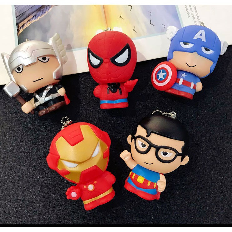 Dunia Anak Gantungan kunci Avenger Ganci Keychain Gantungan Kunci Spiderman Iron Man