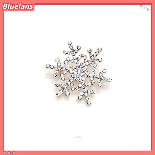 Pin Bros Bentuk Snowflake Aksen Berlian Imitasi Warna Silver Untuk Hadiah Natal