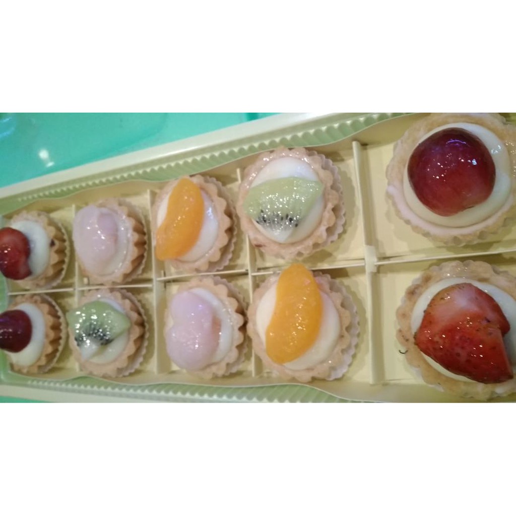 

READY BEKASI 14 DEC 2024 - FRUIT PIE PRIMA RASA BANDUNG BEST SELLER JAJANAN ENAK MURAH SALE PROMO HITS KULINER AUTHENTIC ORIGIN