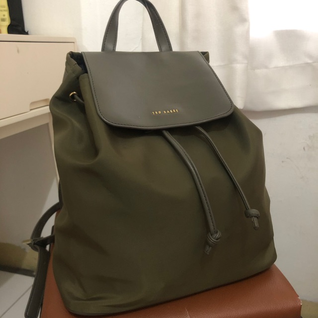 Preloved Tas Ted Baker Warna Hijau Lumut / Army Green