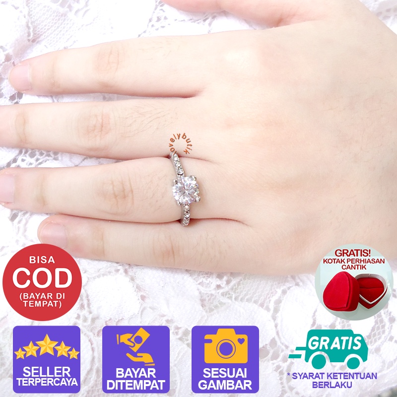 Lovelybutik - Cincin Titanium Wanita Anti Karat Sakura Anti Hitam BONUS KOTAK PERHIASAN