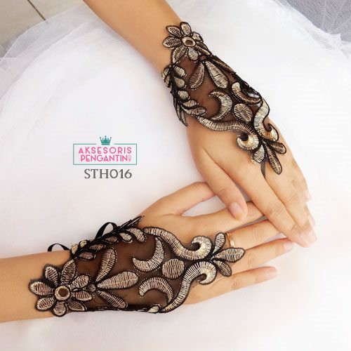 [READY STOCK] ASESORIS PENGANTIN SARUNG TANGAN RENDA GLOVES WEDDING HITAM STH016