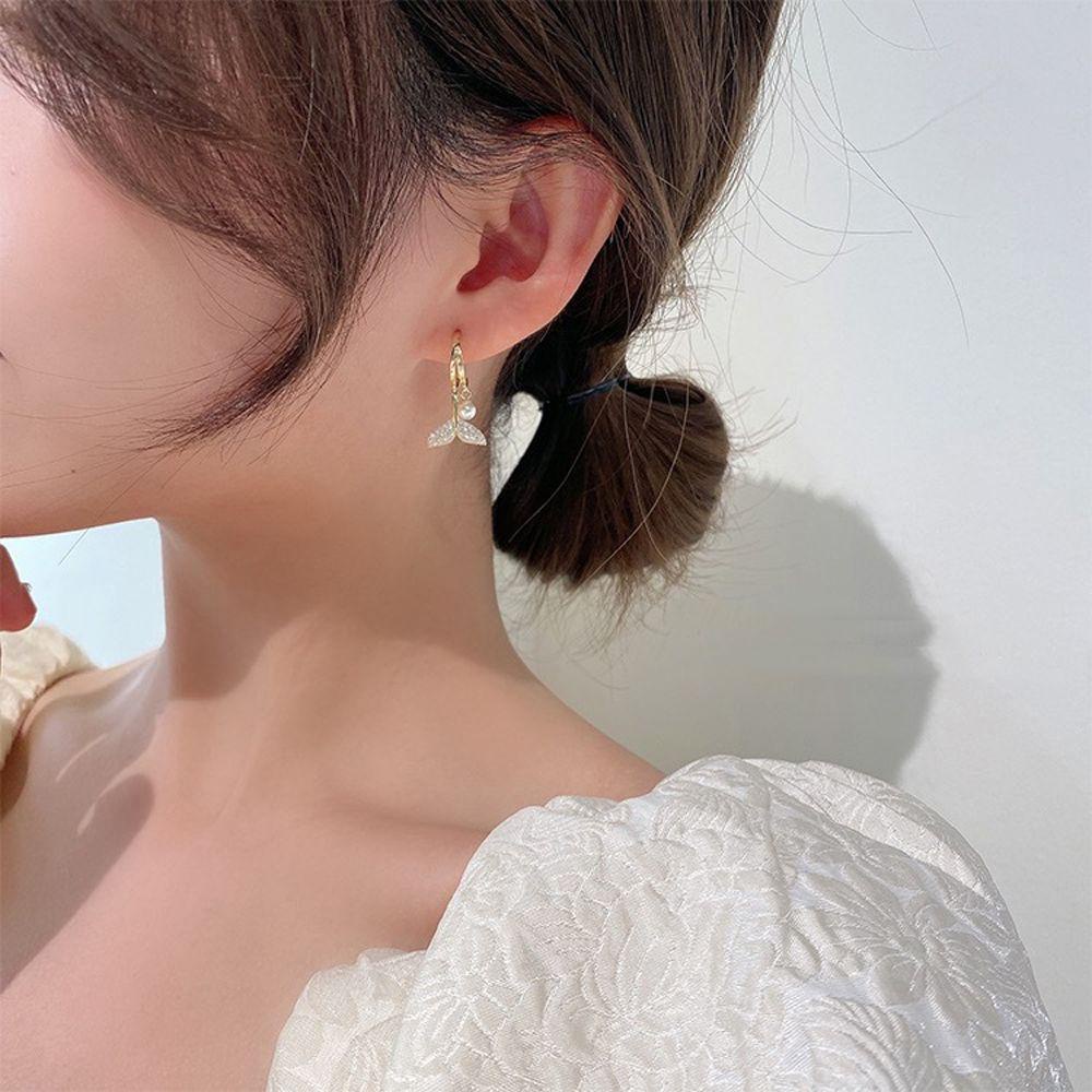 Mxbeauty Wanita Stud Earrings Elegnat Pesta Mutiara Hadiah Temperamen Zirkon Menjuntai Drop Earrings