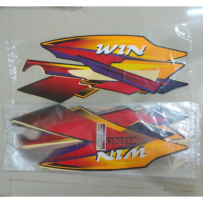 Stiker Bodi &amp; Lis Body &amp; Striping Win 2005 Hitam Merah