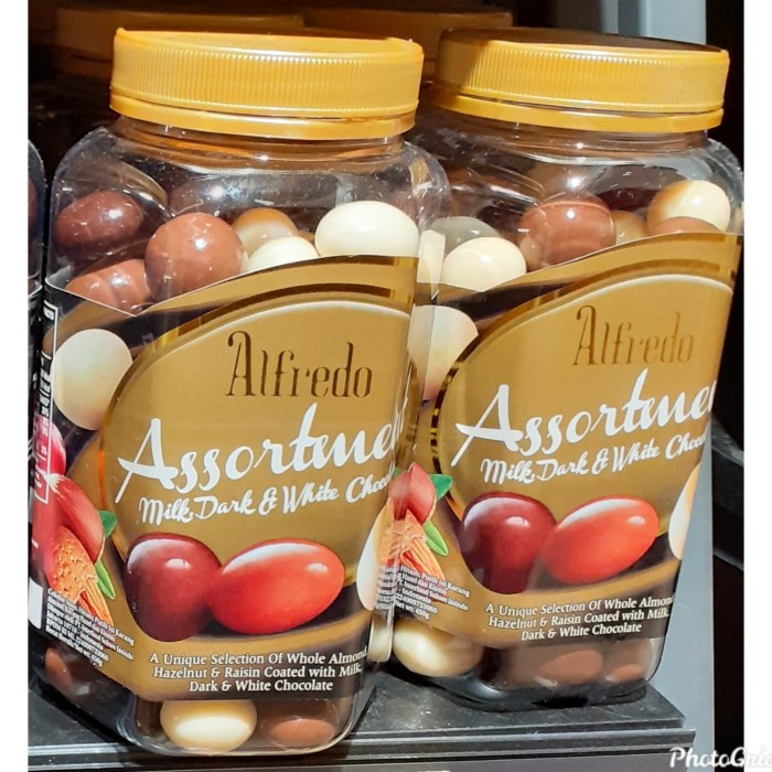 

AFREDO ASSORTED MILK DARK & WHITE CHOCOLOTE-COKLAT IMPORT
