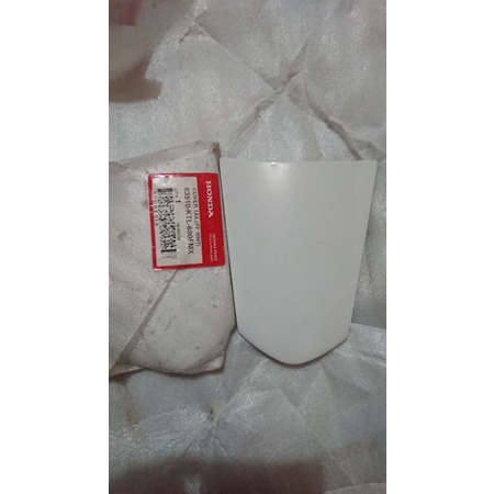 Cover Pet Stop-Cover Tail-Sambungan Bodi-Body Belakang New Supra Fit-Fit X-Fit S Original AHM Putih