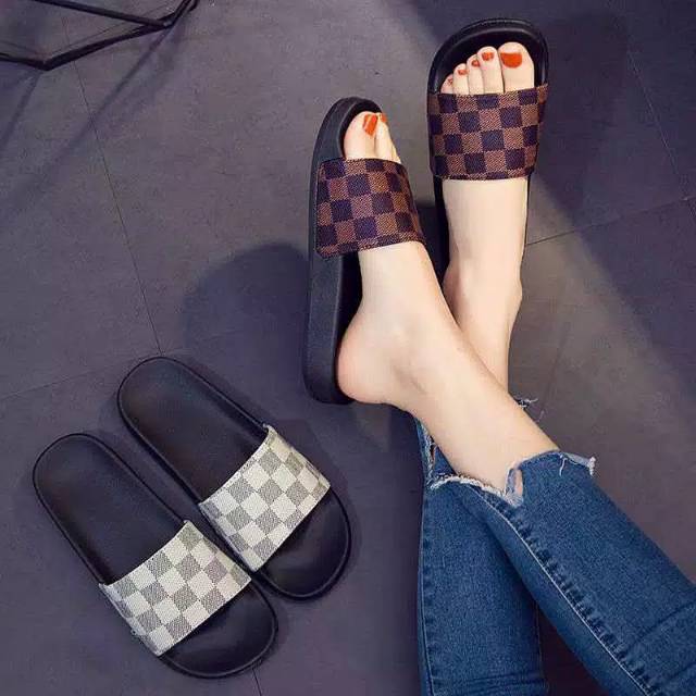 SGC SANDAL LUV LV MOTIF LOUIS VUITTON