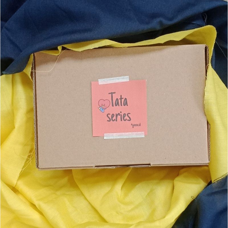 

BT21 Tata Series Gift Box