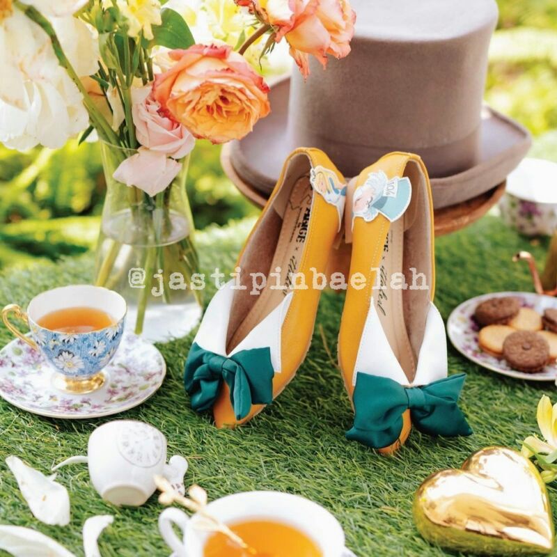 [READY] Ittaherl X Alice in Wonderland Mad Hatter Maxi Pointy Honey sz 36 39