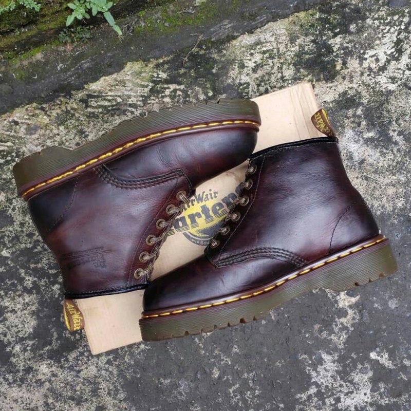 Sepatu Boot DR. MARTENS 101 MIE Crazy Horse DR. MARTENS 1406 MIE Purple Suede DR. MARTENS 1460 MIE C