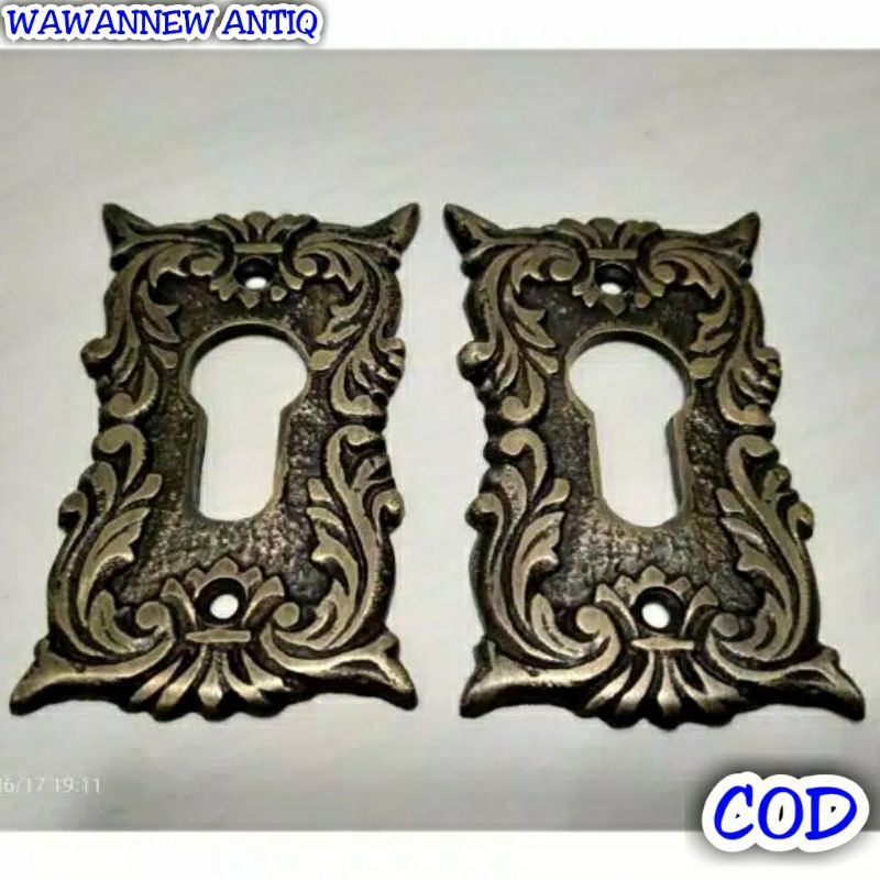 Tutup Lubang Kunci Kuningan Antik Murah Motif Ukir 8.5cm