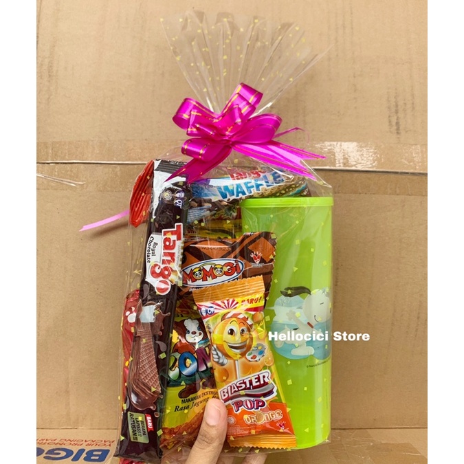 

PARCEL BINGKISAN SNACK KEMASAN ULTAH + BOTOL CALISTA KAMI ULTAH