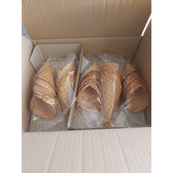 Jual waffle cone ukuran Large 1 dus isi 50 pcs ( Merk Aladdin