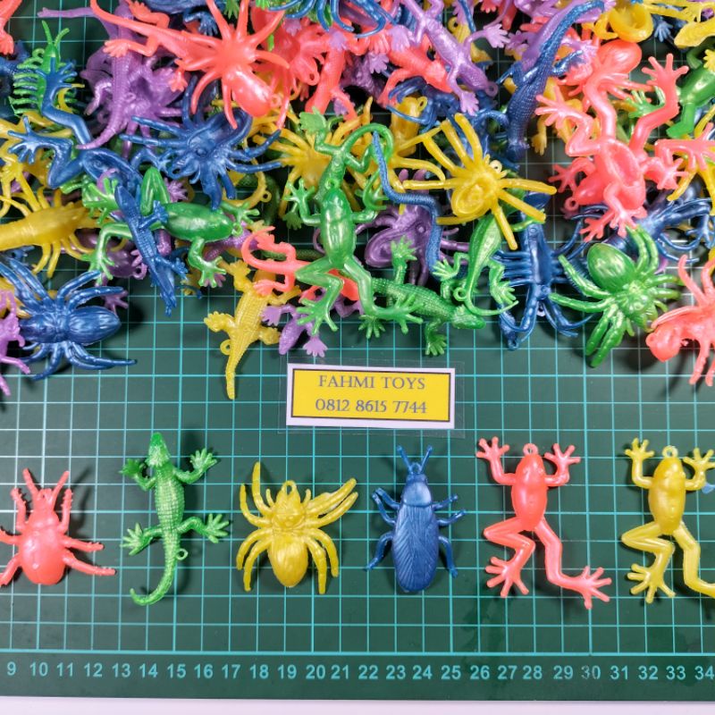 Yun 500gr(200pcs) SERANGGA CAMPUR KILOAN hewan serangga mainan binatang