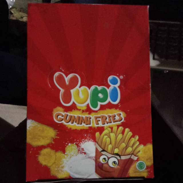 Yupi Gummy Fries isi 12 pcs @ 15 gram