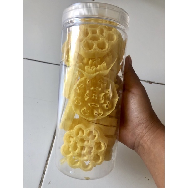 

kue kembang goyang manis