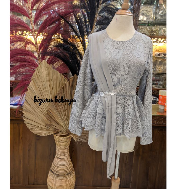 Baju Kebaya Wisuda/Kebaya Modern Atasan-Silver