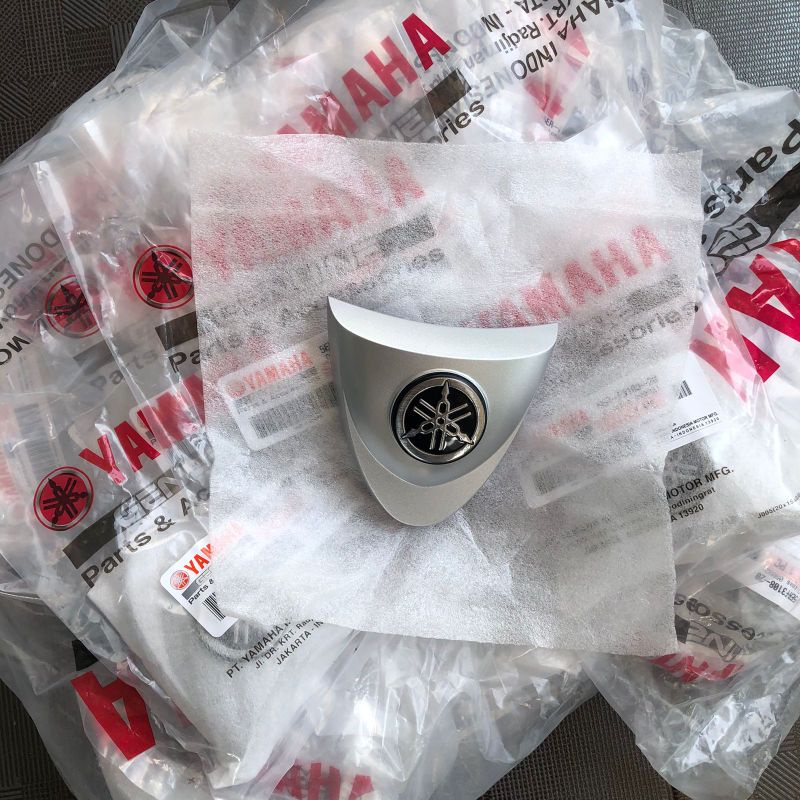 EMBLEM YAMAHA FIZR ORIGINAL