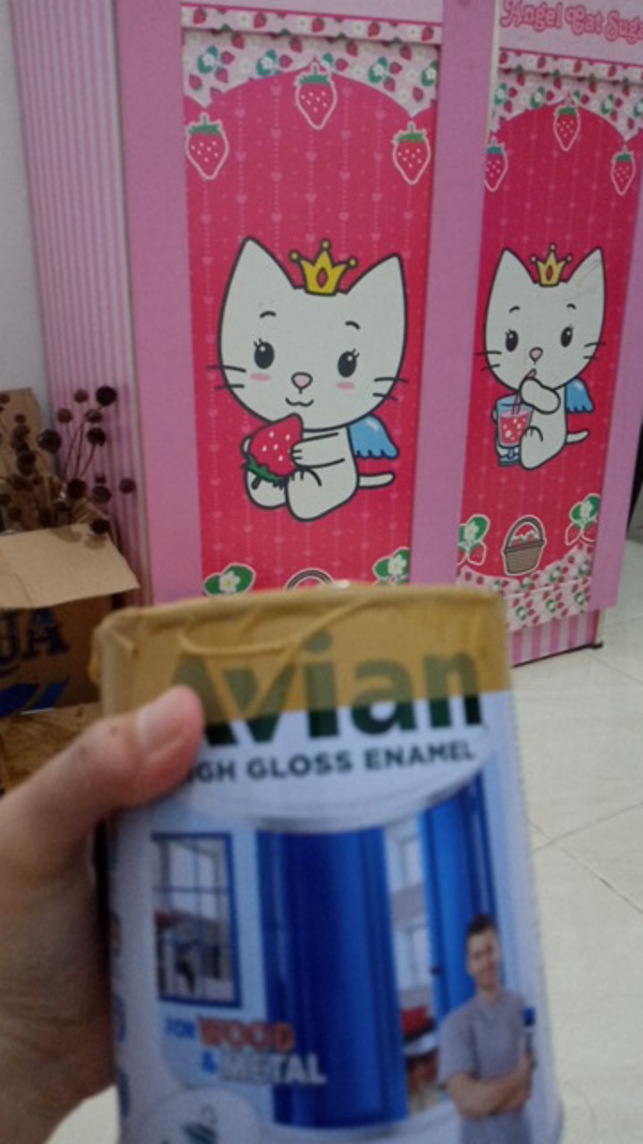 Cat Avian Cat Kayu Besi 1 Kg / 0,9 Liter