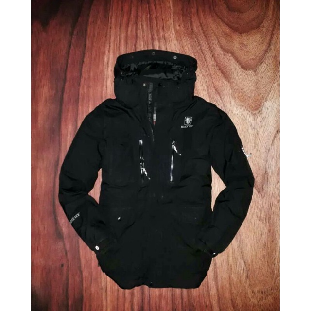 jaket bulang black yak