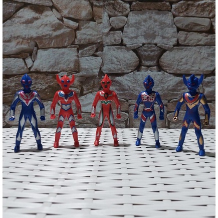 mainan anak laki laki ultraman super hero isi 5 ukuran kecil - ultraman kecil 5s