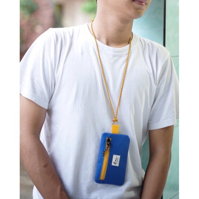 Hanging wallet / Helipad / tas kartu