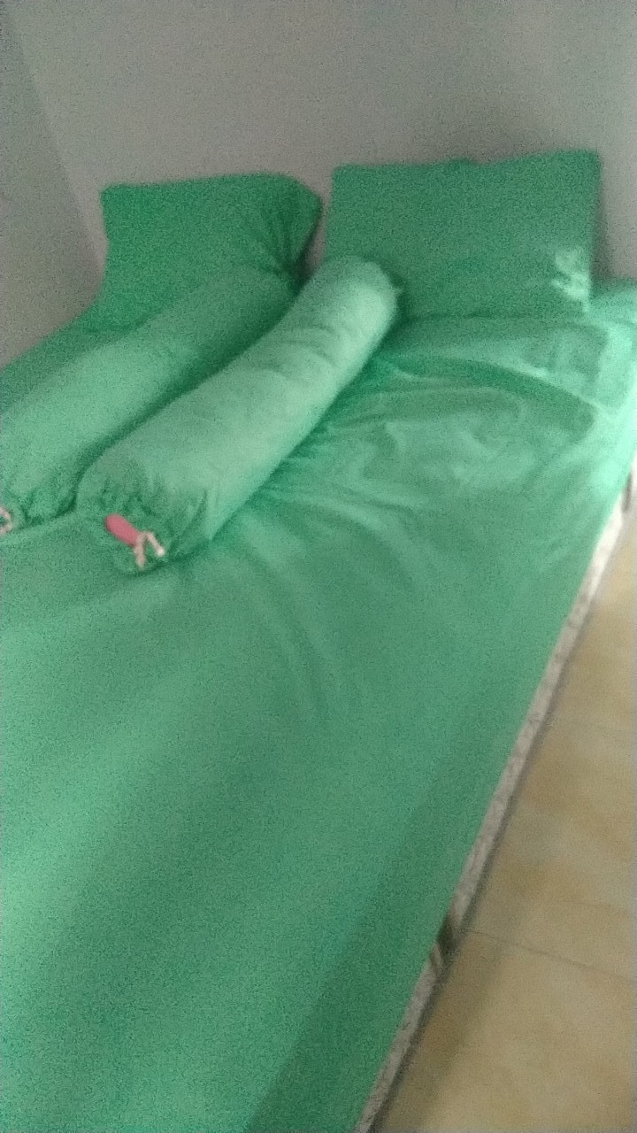 Sprei Emboss Katun Halus Internal Aloha Queen Size 160 X 200 Cm