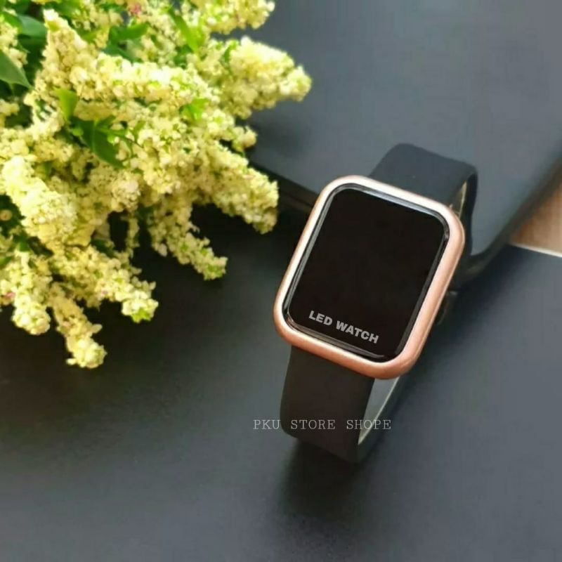 JAM TANGAN WANITA/CEWEK LED WATCH DIGITAL PETAK JAM TANGAN WANITA WATER RESISITANT TERLARISS JAM TANGAN CWK Model Applewatch FREE BATRAI CADANGAN