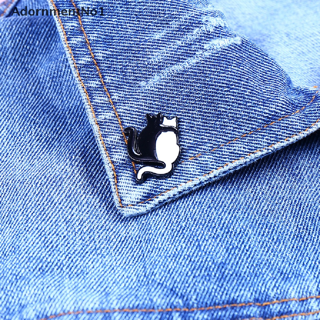 (AdornmentNo1) Bros Pin Enamel Bentuk Kartun Kucing Hitam Putih