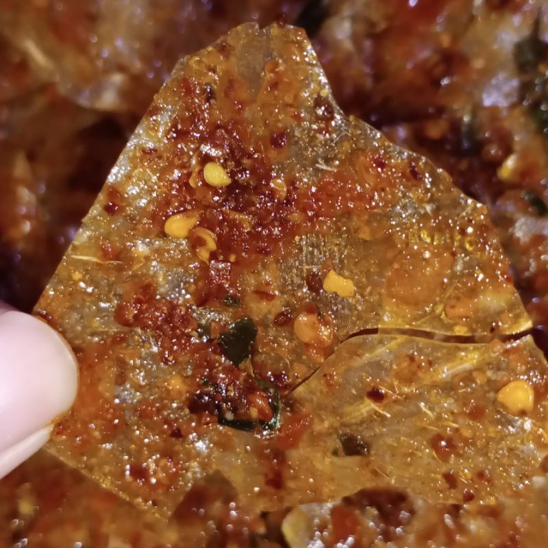 

keripik kaca ekstra pedas daun jeruk