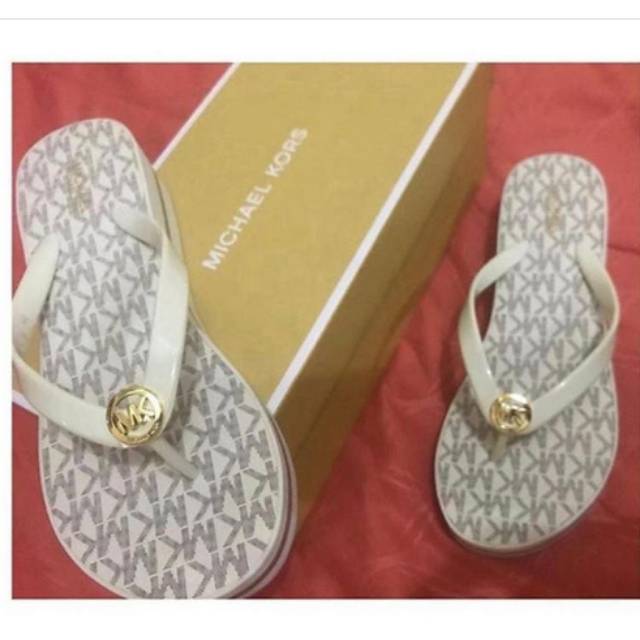 michael kors flip flops sale