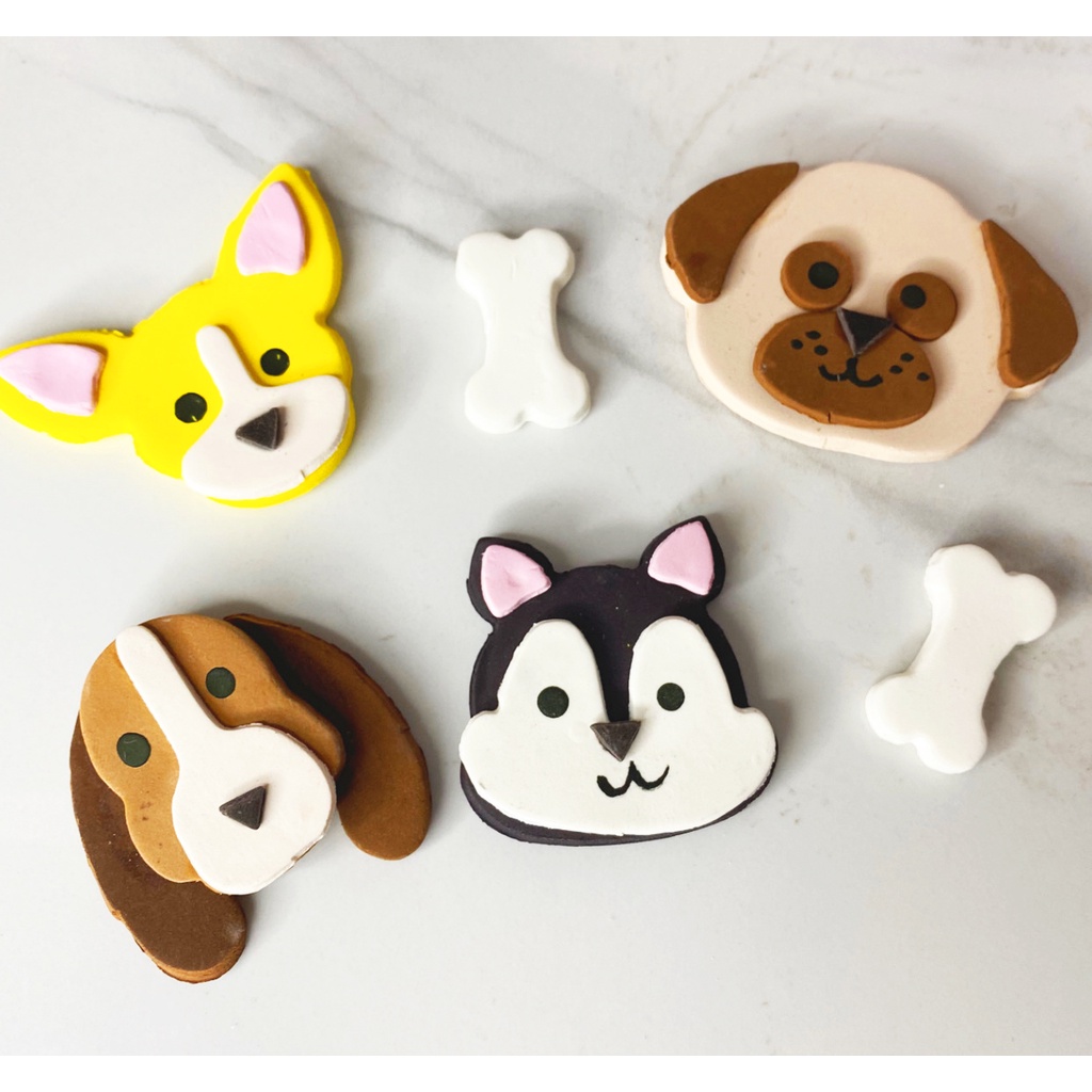 

Hiasan kue gumpaste 1 set anjing bulldog husky cihuahua hush puppies