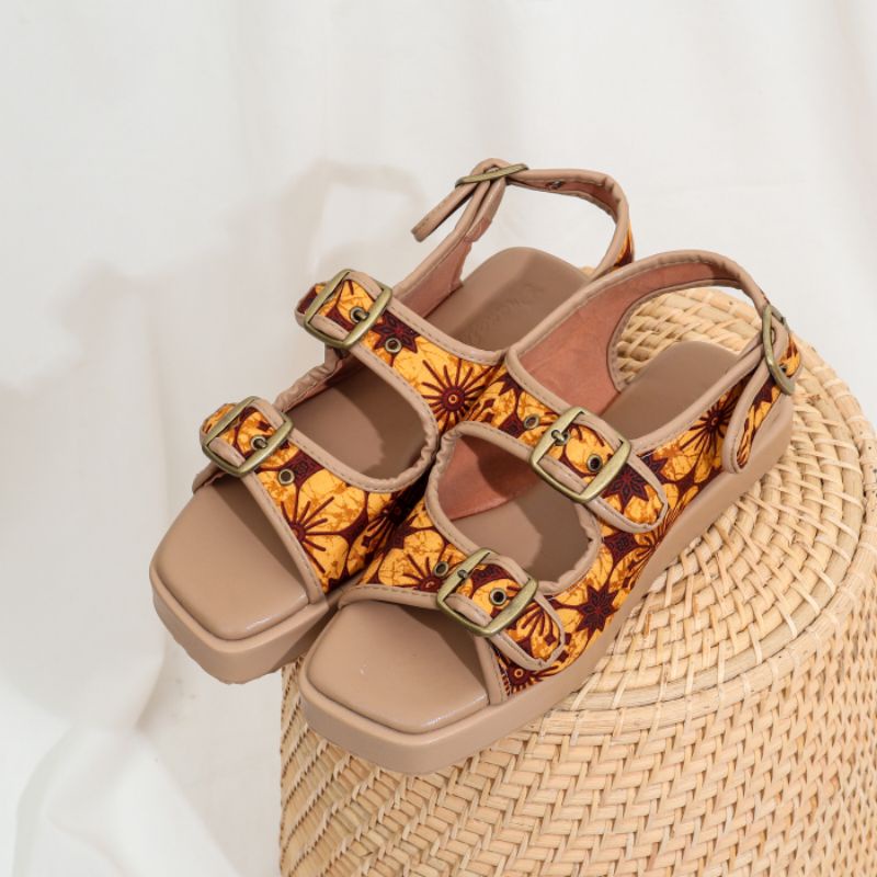 DRANATHA BATIK SANDAL