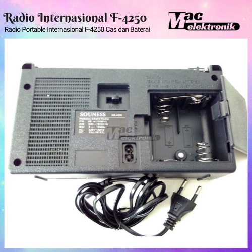 RADIO INTERNATIONALMODEL JAMAN DULU AM-FM-SW PORTABLE RADIO JADUL UNIK AC-DC