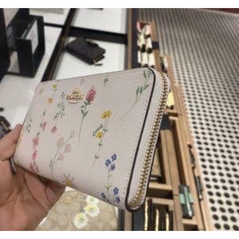 Coach Accordion Zip Wallet With Spaced Wildflower Print (C0033)