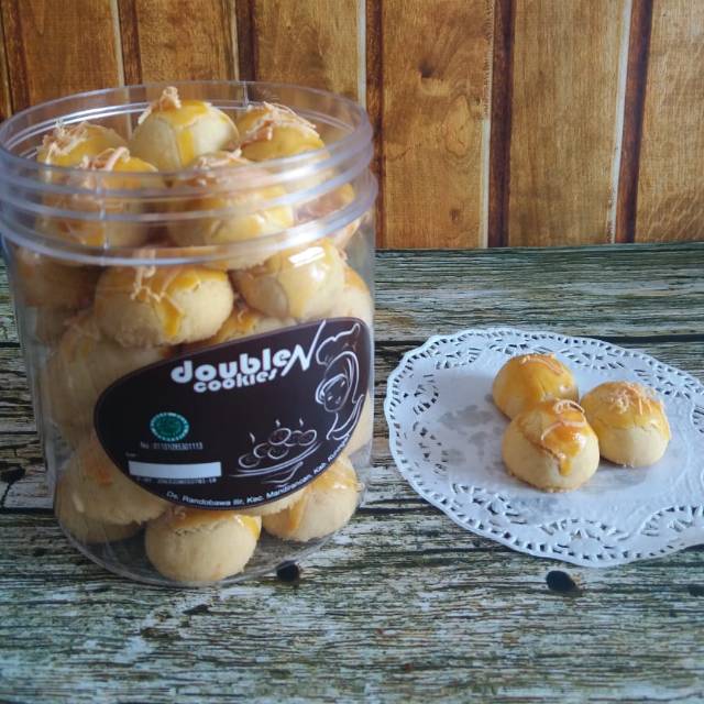 

BEST SELLER!!! Kue Nastar Keju dengan Butter Wisman